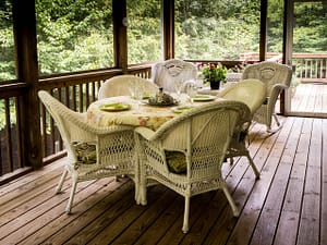 How to Get Your Deck Looking New for Summer